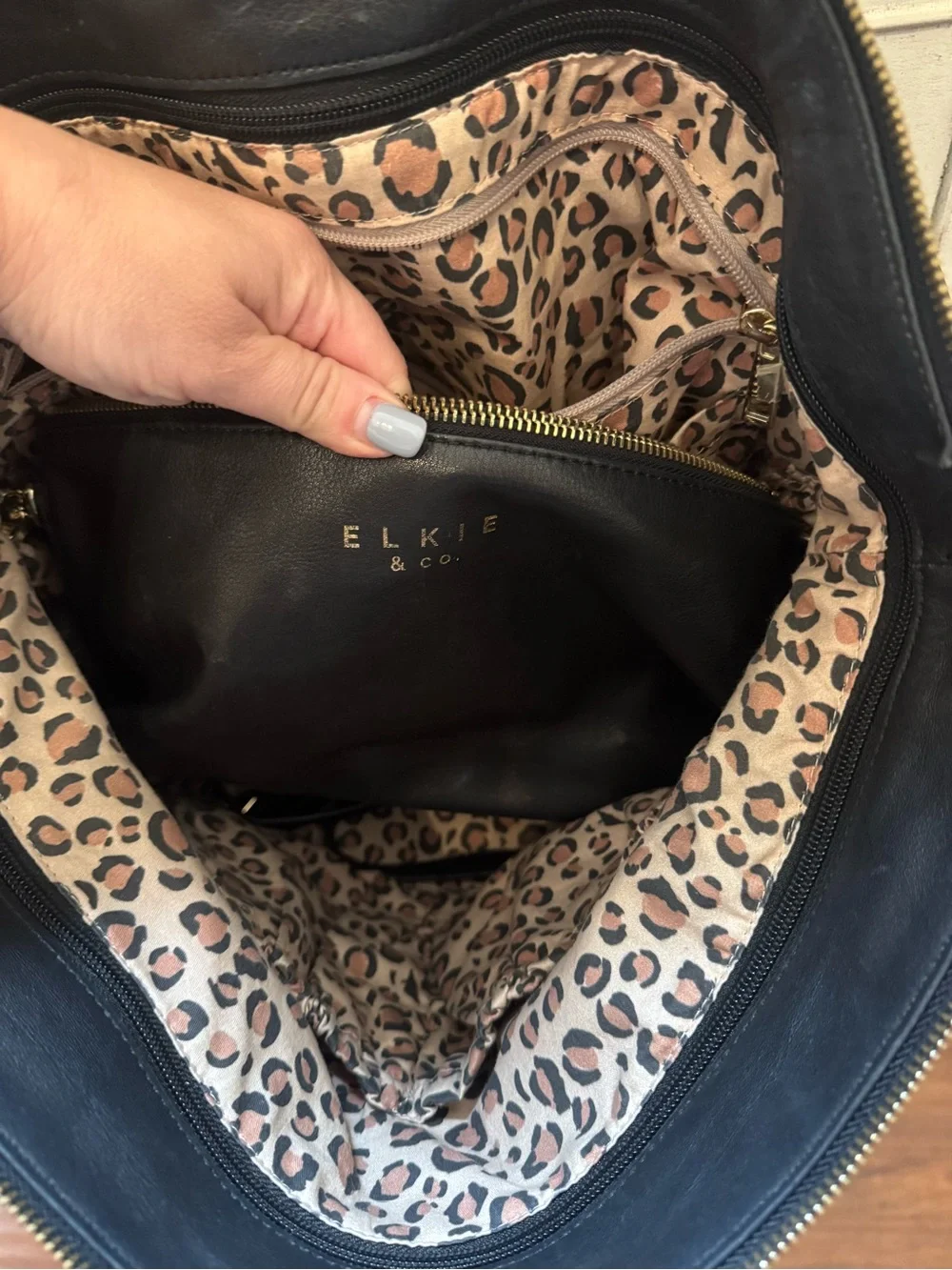 ELKIE & CO Black Leather Tote Alberdeen